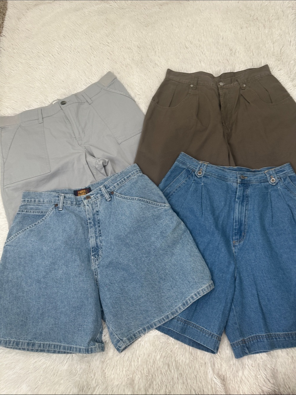 👢 Bundle of 4 Vintage Shorts Size 14/16
